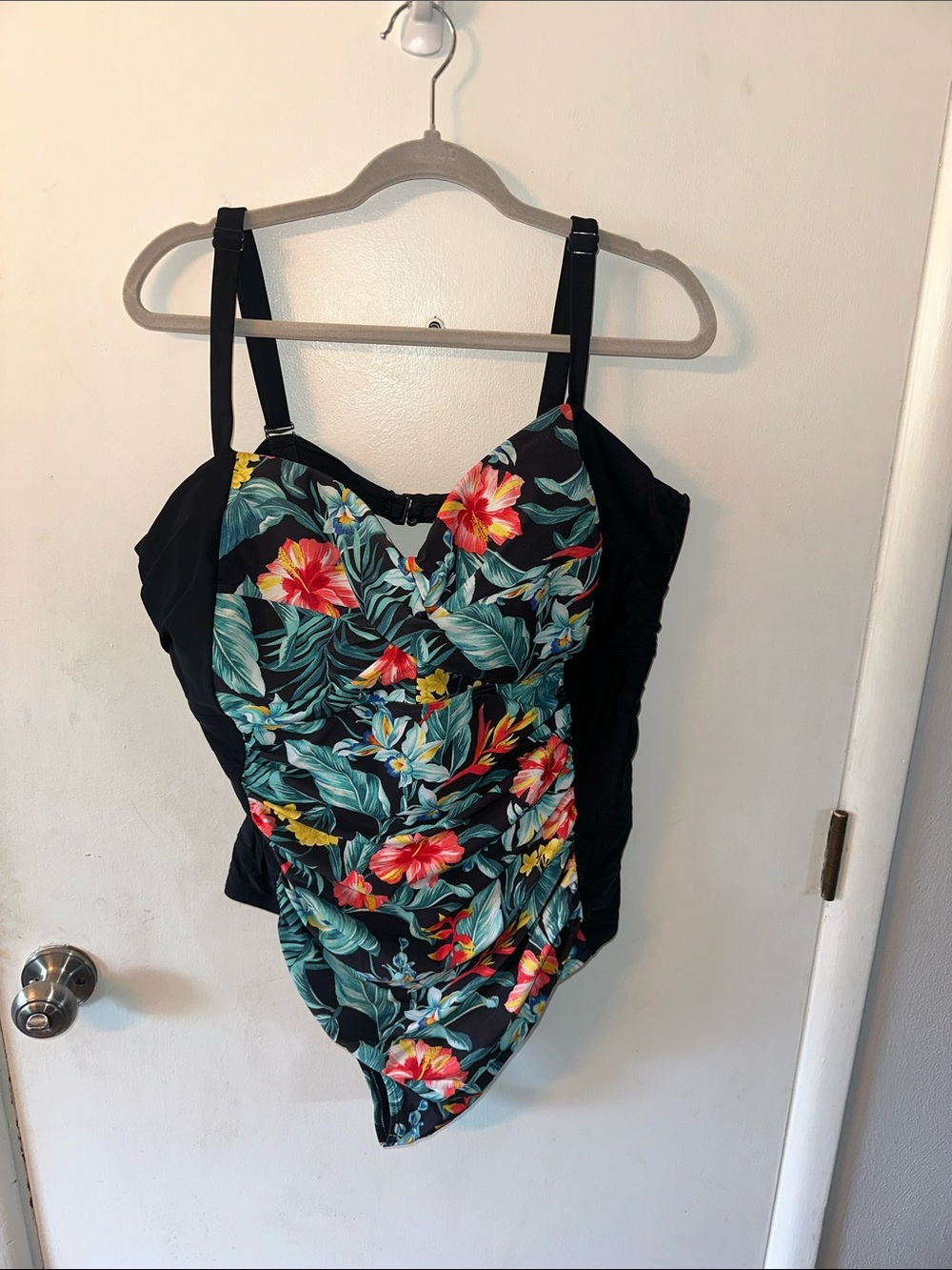 Old Navy 3x swimsuit